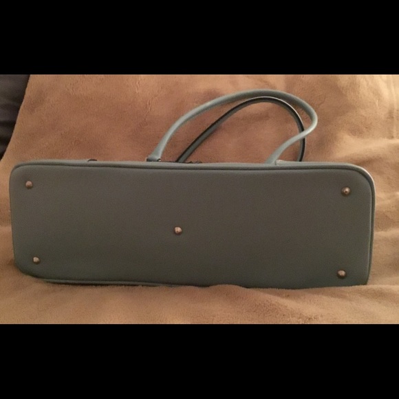 Women’s Handbag - Picture 2 of 3